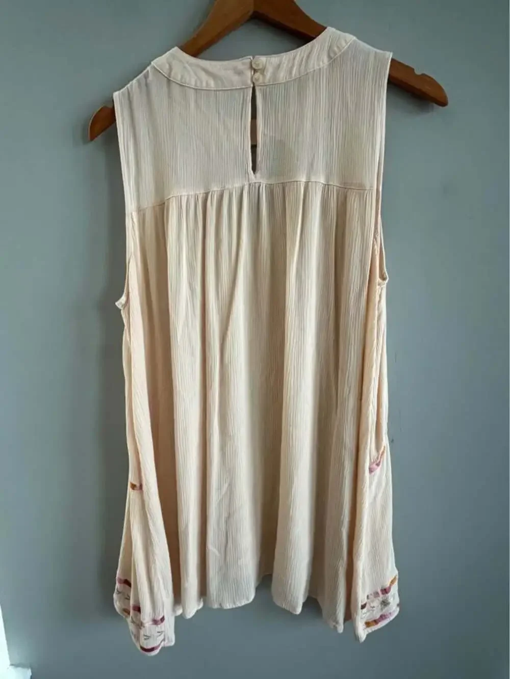 LC Lauren Conrad Embroidered Beaded Keyhole Tunic Top Boho Blush Pink Large